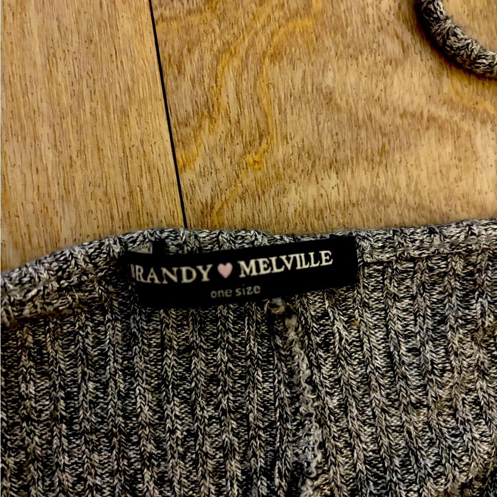 Brandy Melville Tank Top Bundle - Picture 3 of 3